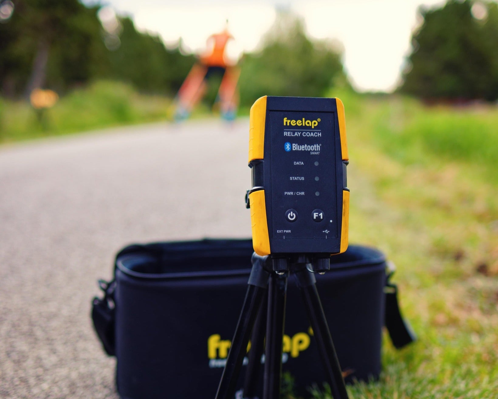 Freelap Canada Relay Coach BLE with satchel – portable Bluetooth timing receiver and carrying case for athlete performance tracking